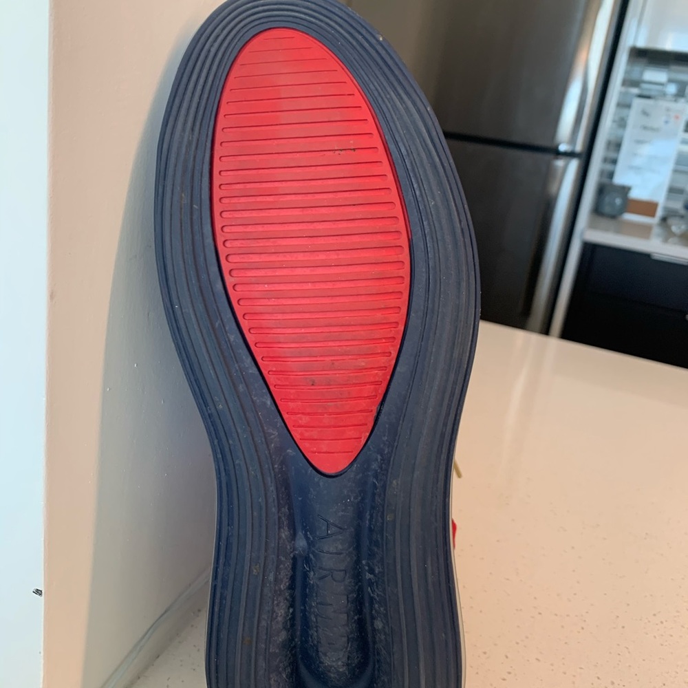 NIKE AIR MAX 720 SATRN - Picture 4 of 6